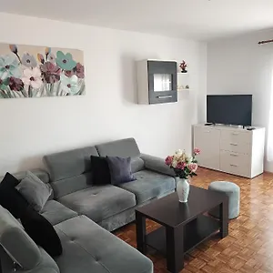  Apartamento Eva
