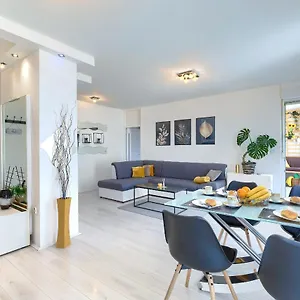 Seny Gold Apartman